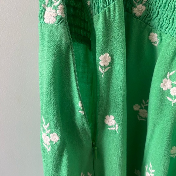 GUC ZARA KELLY GREEN FLORAL EMBROIDERED MIDI DRESS SZ M - Picture 8 of 10